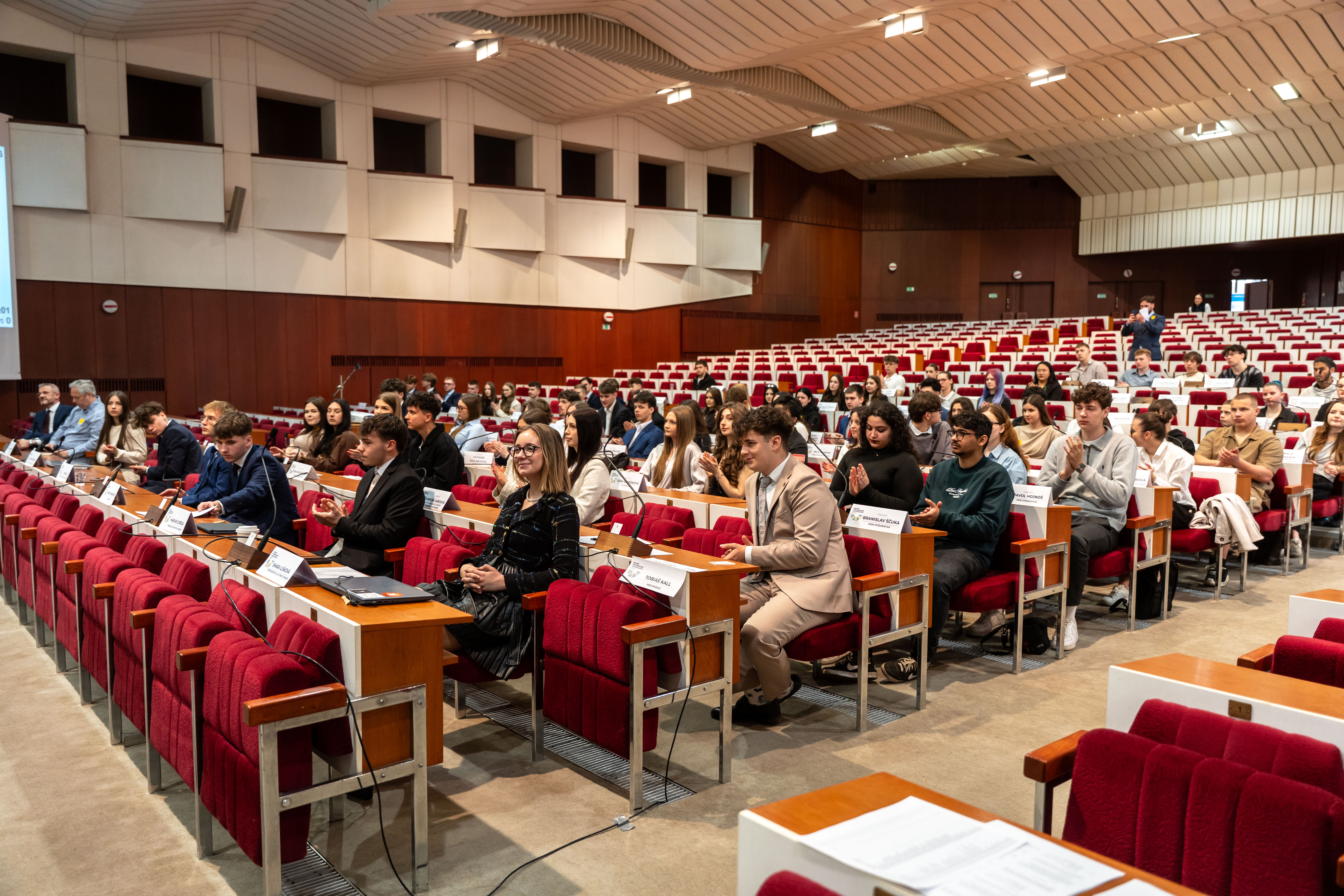 II. zasadnutie Mestskeho stredoskolskeho zastupitelstva Kosice-1-4